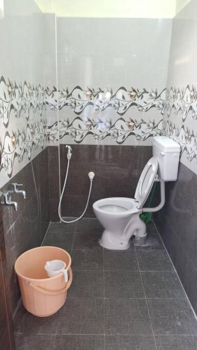 Sunshine Apartments Chennai Bagian luar foto